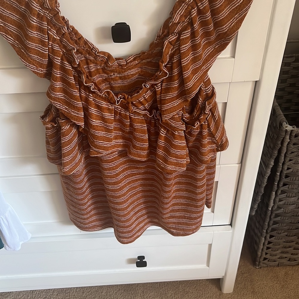 Tanktop - Picture 2 of 2